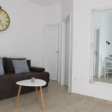 Seaeye Apartament