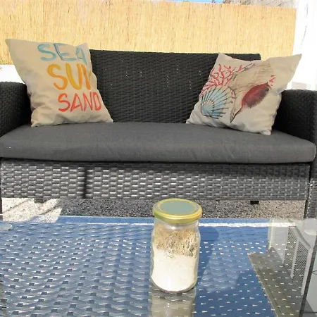Seaeye Apartman *